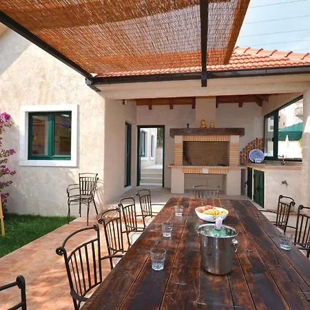 Holiday home Lovely In With House Sea View *
