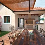 Ferienhaus Luxurious In *
